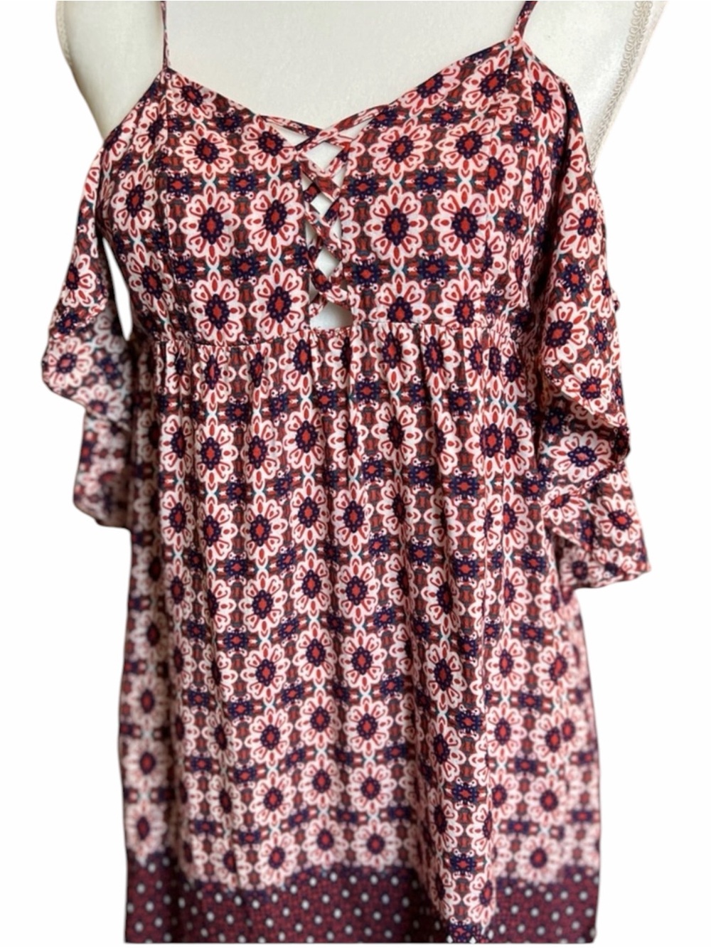 Intu  cold shoulder top rust navy blue black and white mosaic pattern EC Size XS